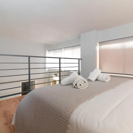Apartament Spacious Apartment-600m From The Subway Ateny